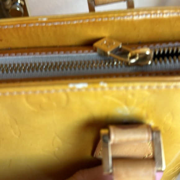 Louis Vuitton Vintage Yellow Vernis Houston Bag - Picture 7 of 16